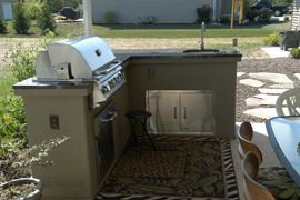 Grill platform with sink
