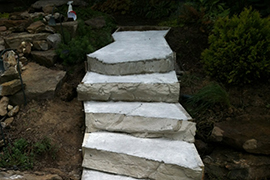 Simulated stone slabs